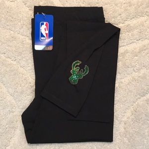 Black Milwaukee Bucks leggings XL